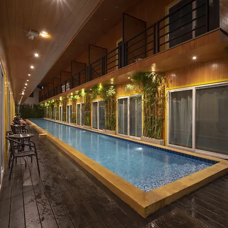 Resort V - Mrt Huai Khwang