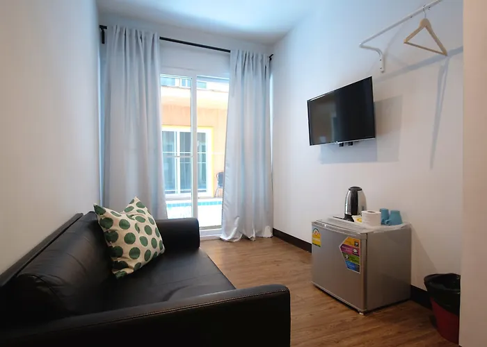 Hotel V - Mrt Huai Khwang Bangkok