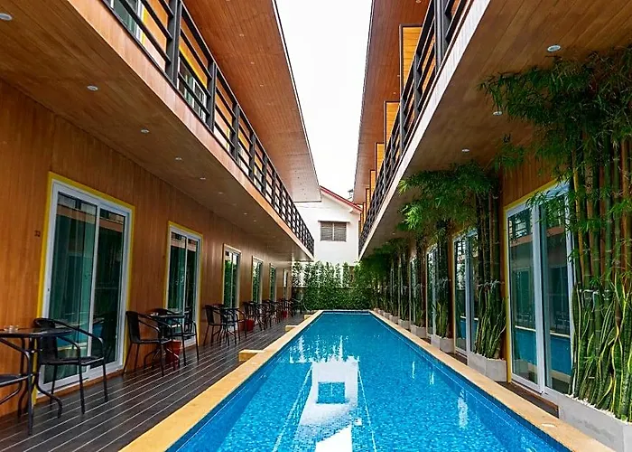 V - Mrt Huai Khwang Hotel
